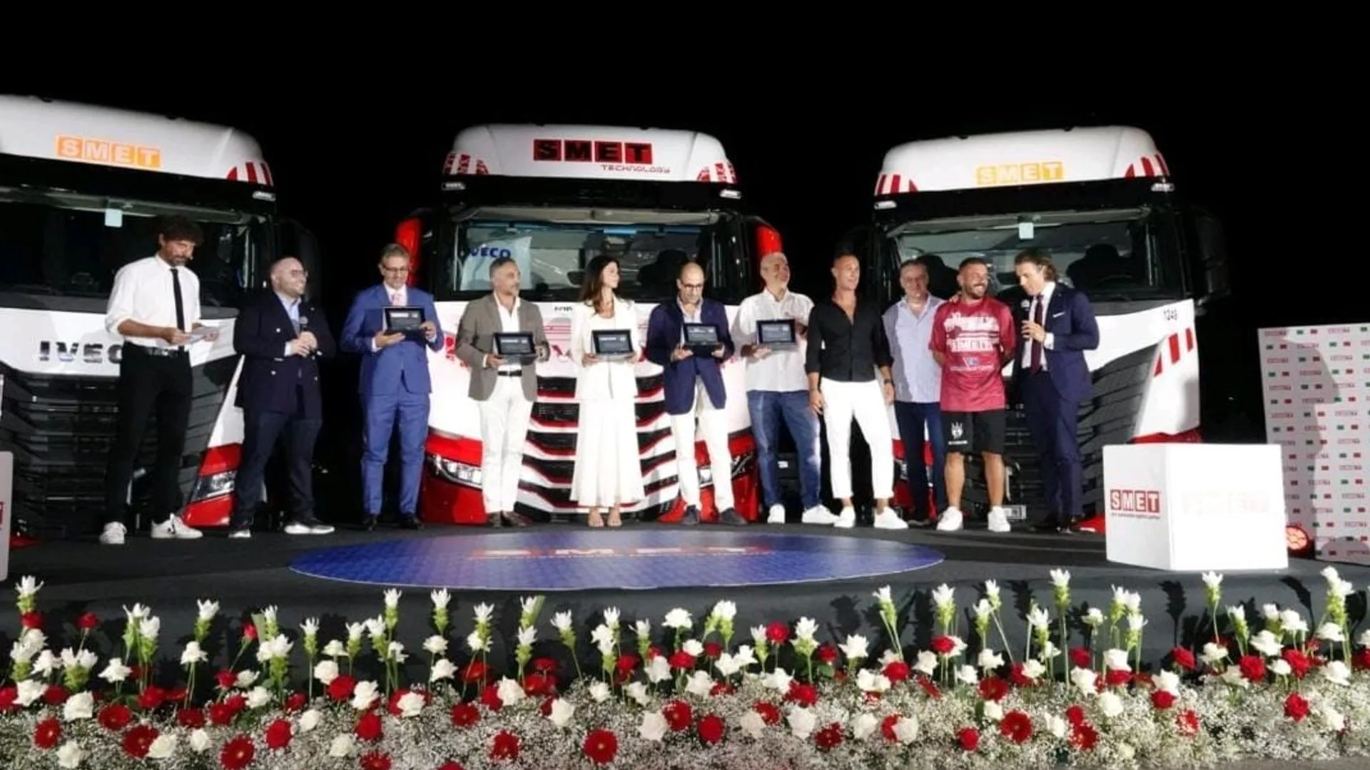IVECO e Mecar festeggiano il 77° anniversario del Gruppo Smet con il nuovo S-Way da 500 CV.